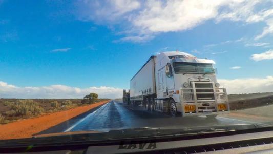 ·г Road Train